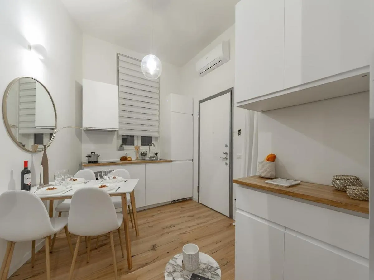 The Best Rent - Lovely One-Bedroom Apartment In Corso Di Porta Vittoria Milan