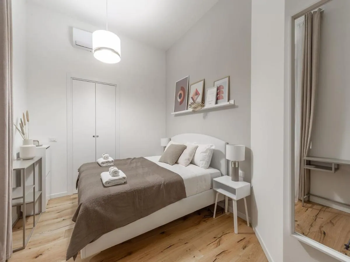 The Best Rent - Lovely One-Bedroom Apartment In Corso Di Porta Vittoria Milan