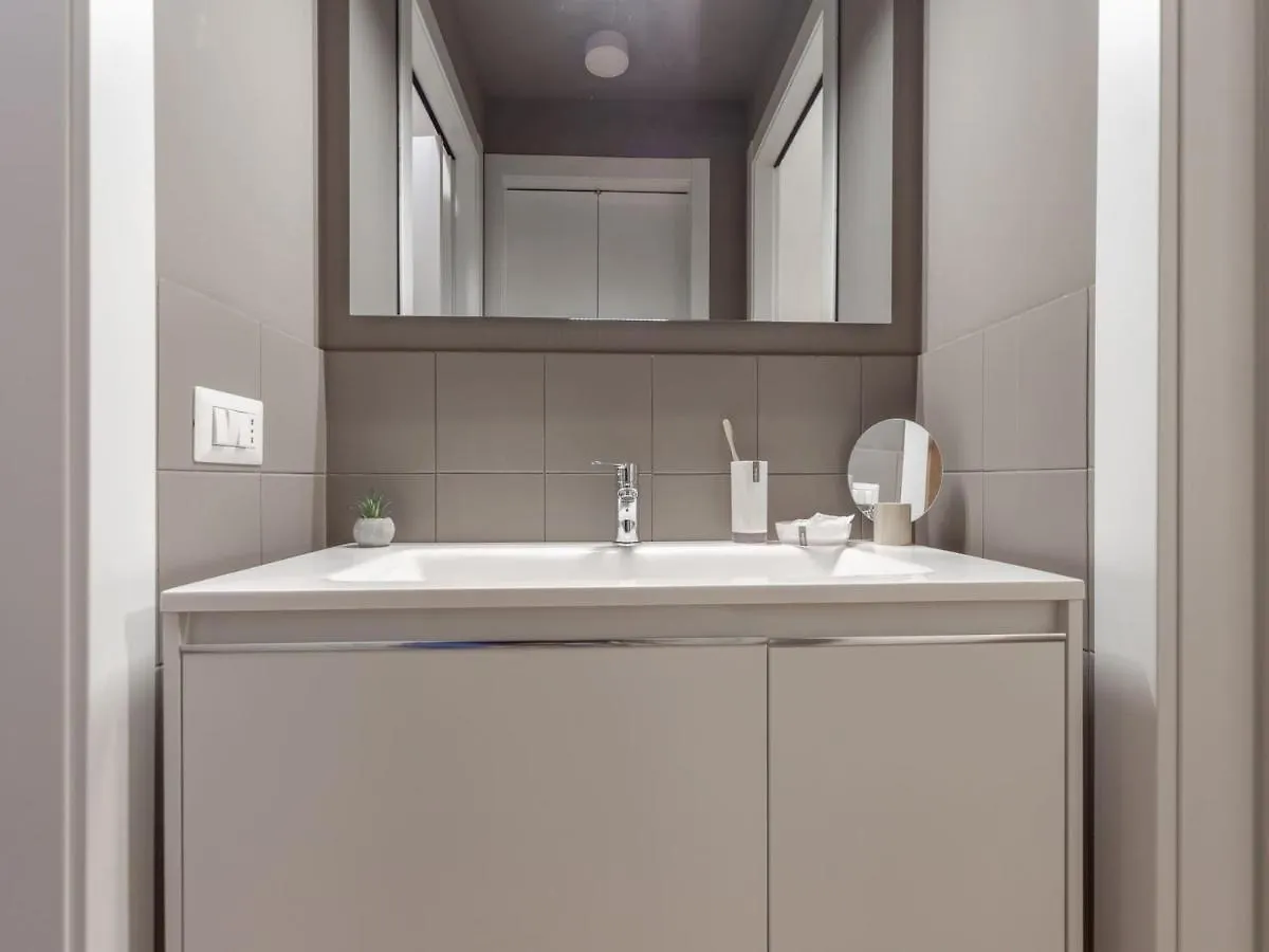 The Best Rent - Lovely One-Bedroom Apartment In Corso Di Porta Vittoria Milan