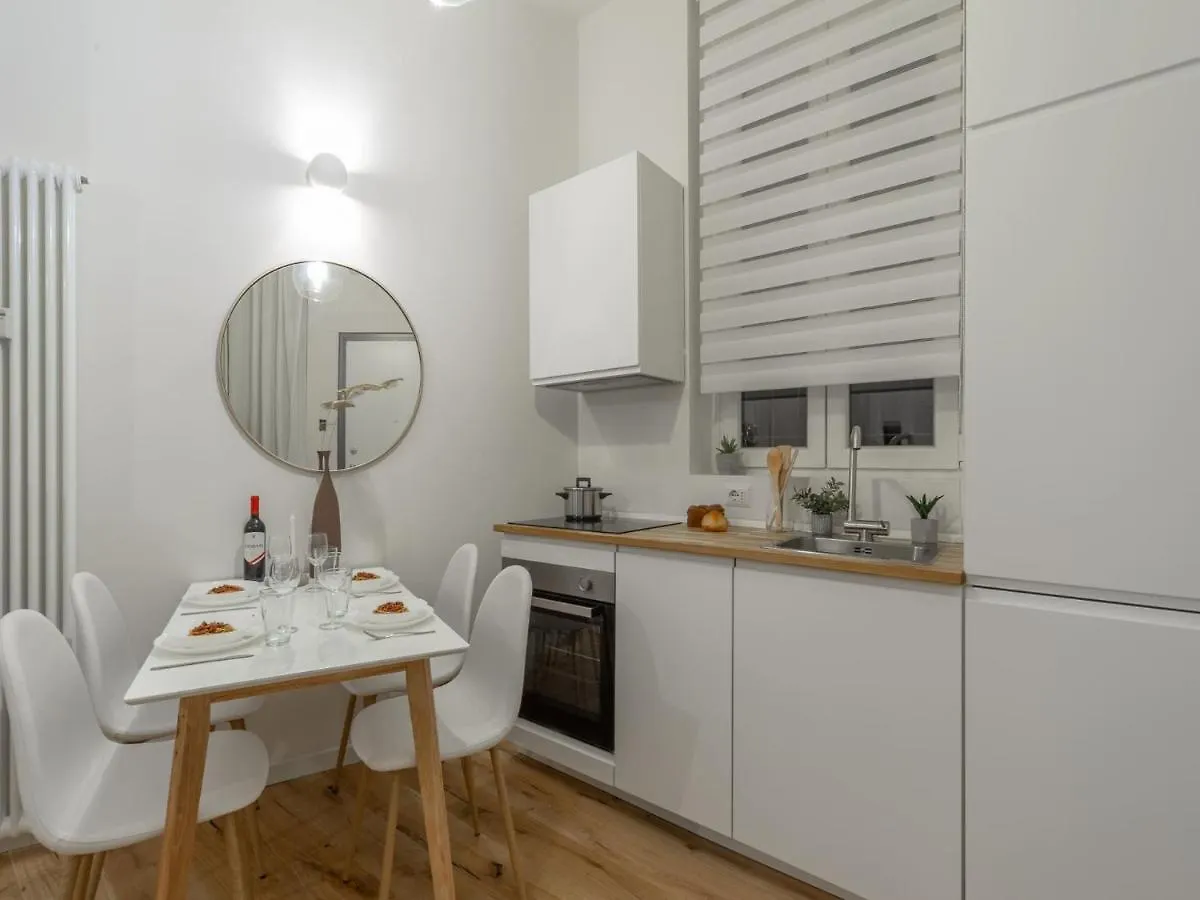 The Best Rent - Lovely One-Bedroom Apartment In Corso Di Porta Vittoria Milan Italy