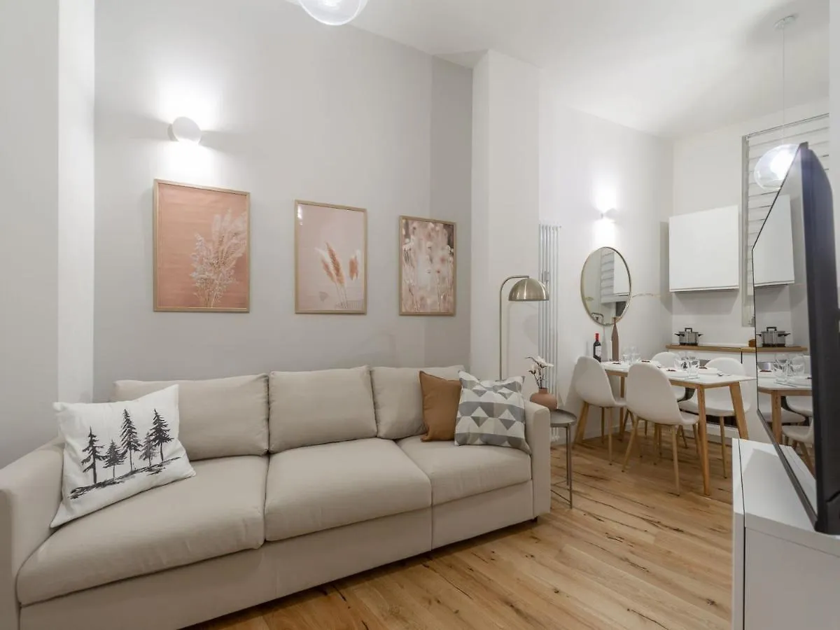 The Best Rent - Lovely One-Bedroom Apartment In Corso Di Porta Vittoria Milan Italy